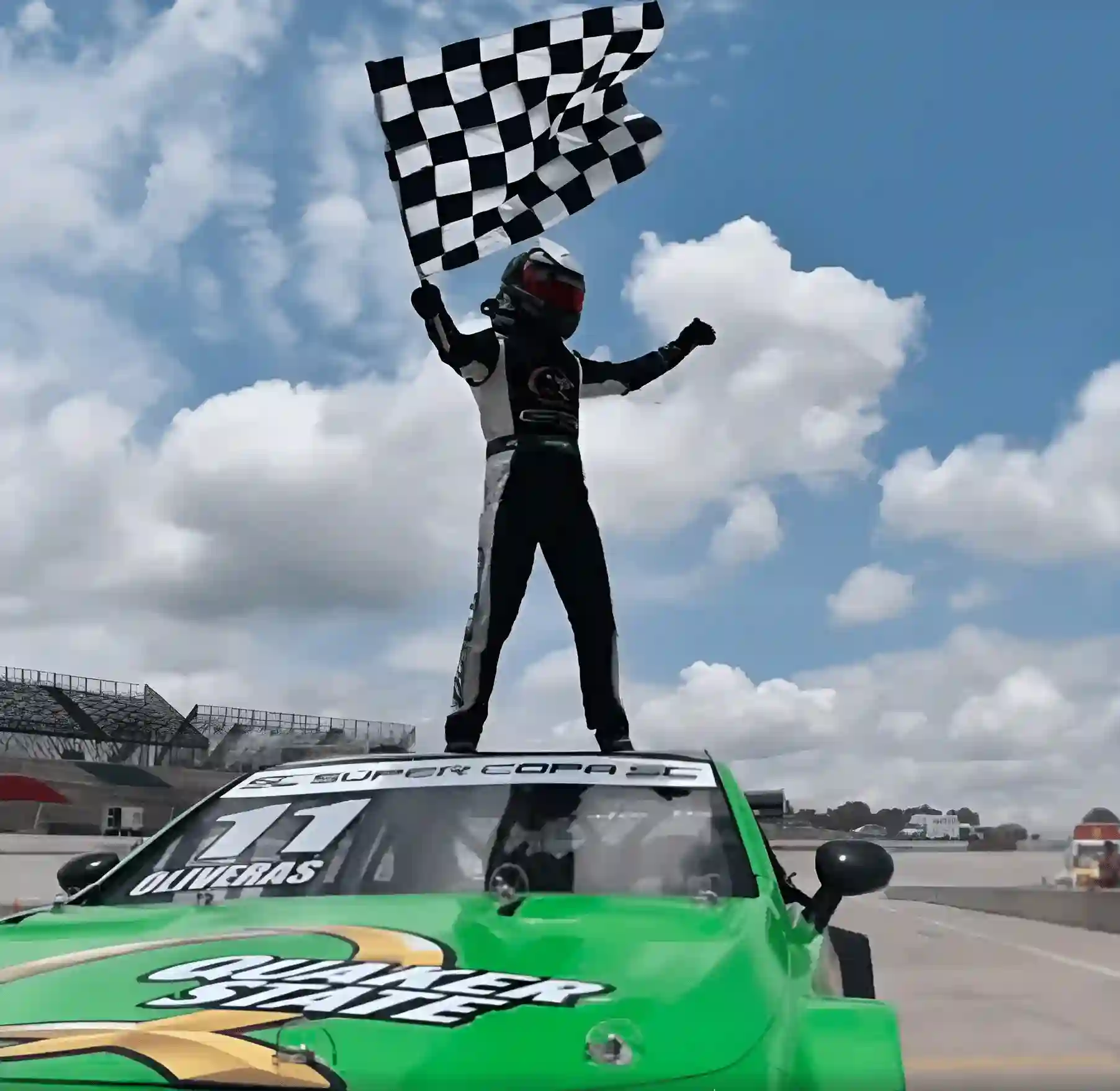 Hugo Oliveras sobre su coche ganador de Supercopa GTM